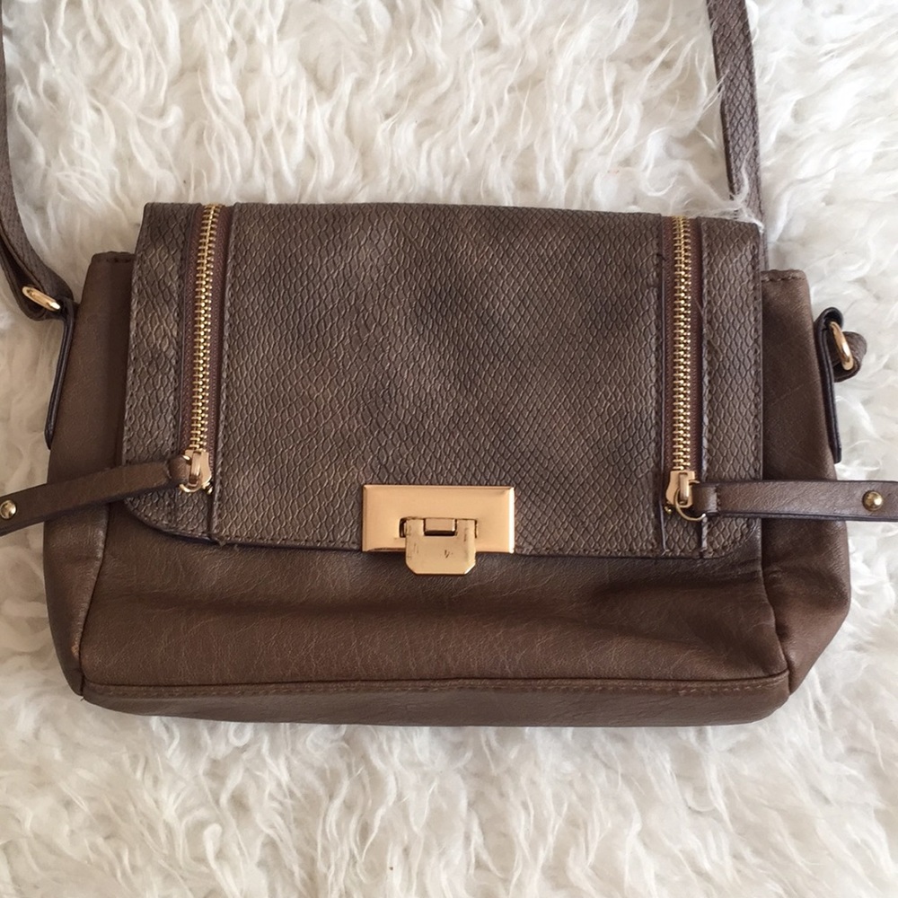 Tan purse
